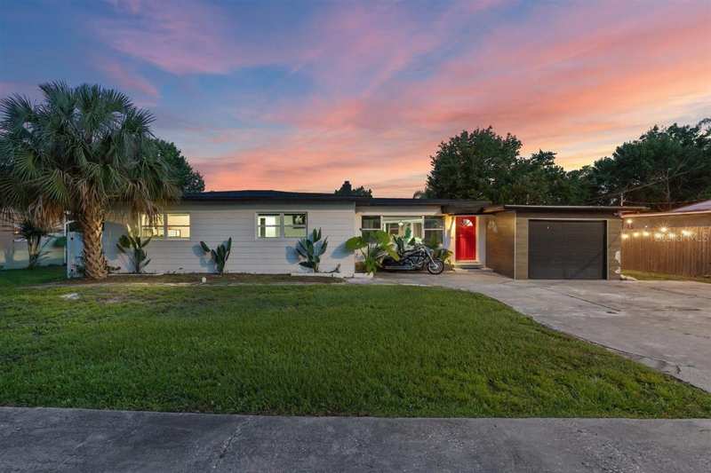 4 bedroom Single Family Residence at 8120 Gondola Drive, Orlando, Orlando — photo 1