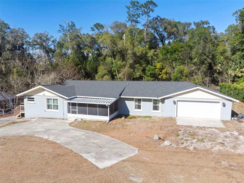 5 bedroom Single Family Residence at 1049 W New York Avenue, Volusia Highlands, Orange City — photo 1