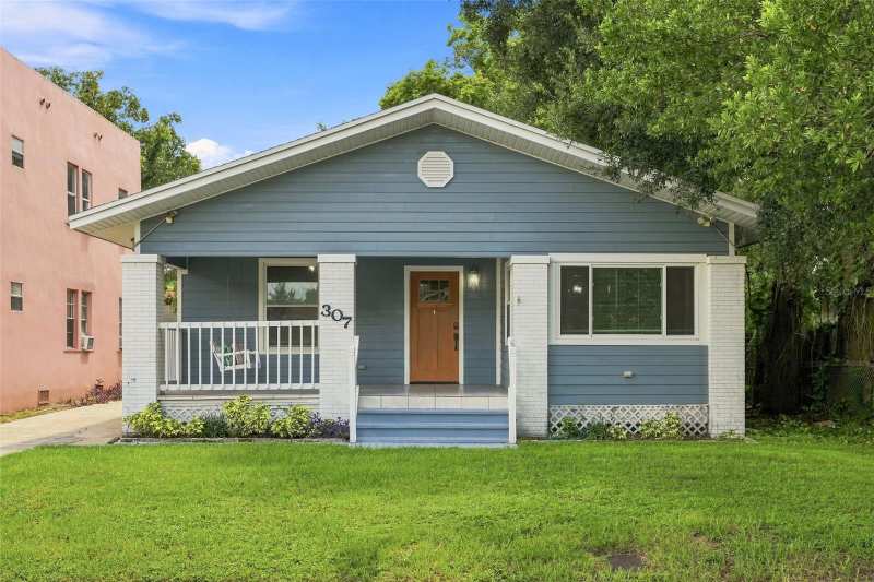 3 bedroom Single Family Residence at 307 E North Street, North Park, Tampa — photo 1