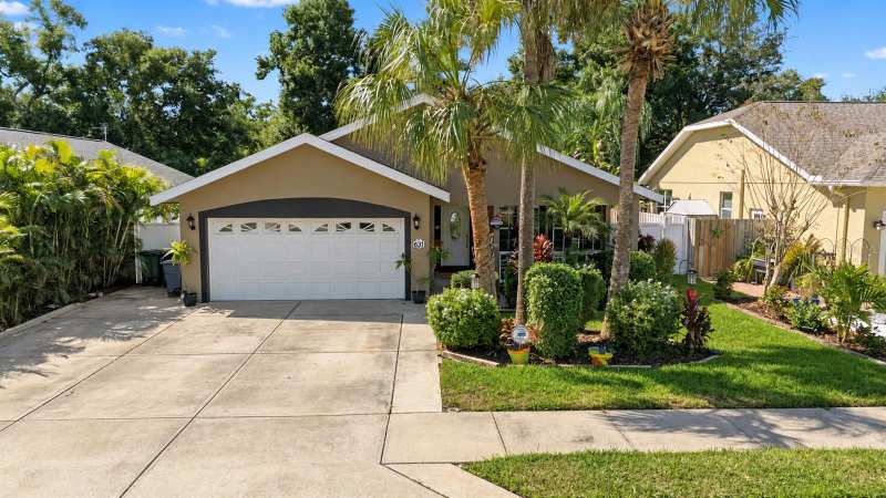 4 bedroom Single Family Residence at 631 4th Avenue, Spring Park Resub, Safety Harbor — photo 1