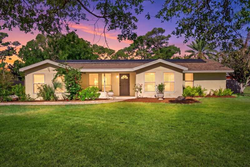 4 bedroom Single Family Residence at 5868 Denison Drive, Florida Tropical Homesites & Little Farms, Venice — photo 1