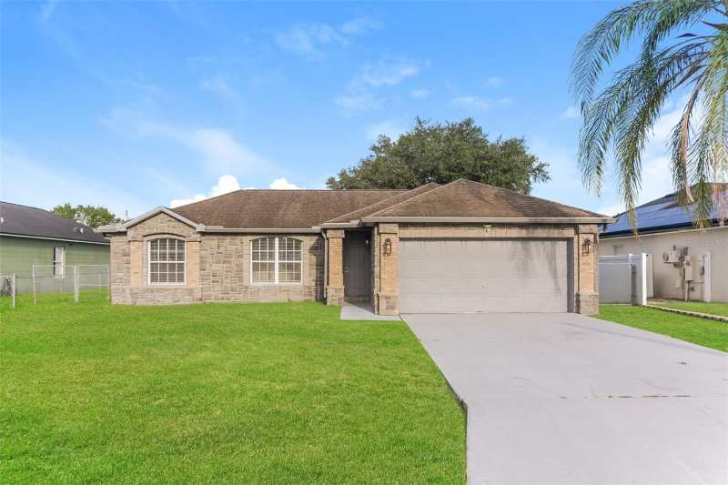 3 bedroom Single Family Residence at 611 Basingstoke Court, Poinciana Village 2 Nbhd 3, Kissimmee — photo 1
