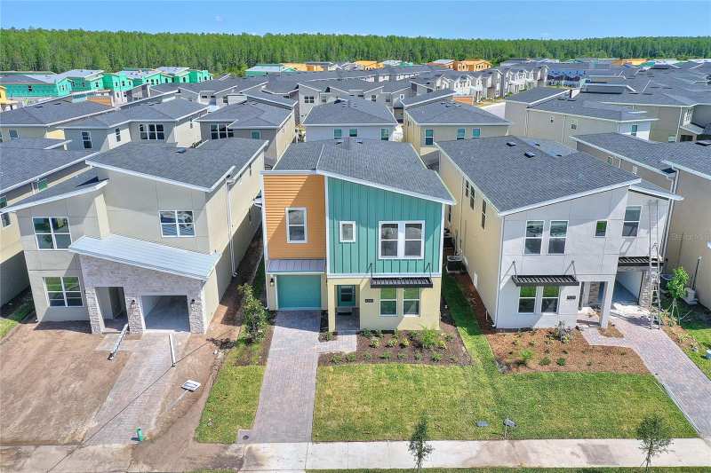 6 bedroom Single Family Residence at 4285 Prologue Way, Cove At Storey Lake 4, Kissimmee — photo 1