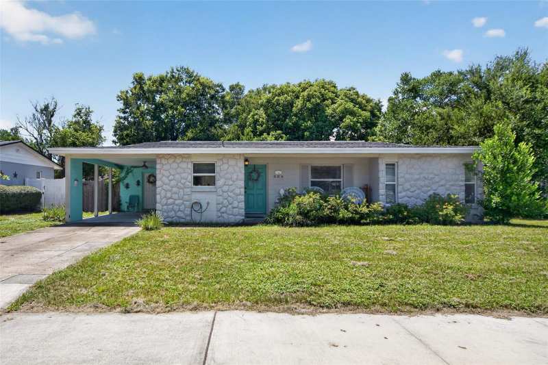 3 bedroom Single Family Residence at 804 Walnut Place, Charter Oaks Unit 2, Altamonte Springs — photo 1