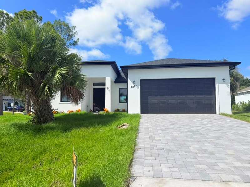 4 bedroom Single Family Residence at 2227 Saybrook Avenue, Port Charlotte Sub 19, North Port — photo 1