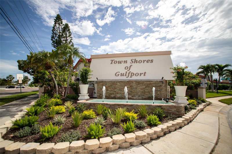 2 bedroom Condominium at 5840 30th Avenue #202, Town Shores Of Gulfport, Gulfport — photo 1