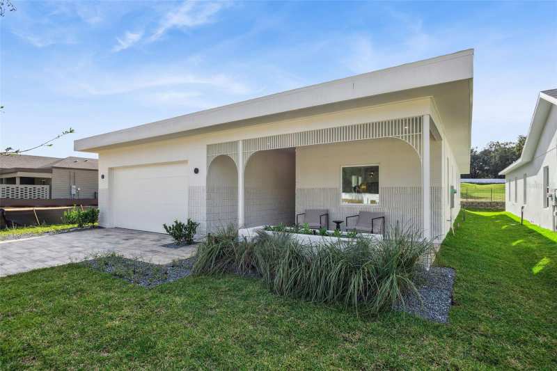 4 bedroom Single Family Residence at 438 Skyfield Court, Boulevard Oaks Of Lady Lake, Lady Lake — photo 1