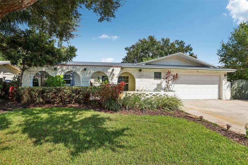 4 bedroom Single Family Residence at 7699 92nd Street, Lake Pearl Estates, Seminole — photo 1