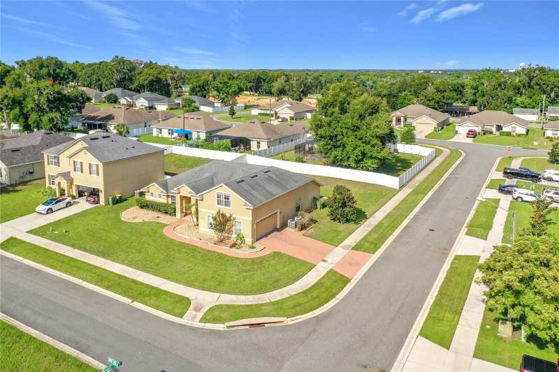 4 bedroom Single Family Residence at 301 Ashton Woods Lane, Ashton Woods, Leesburg — photo 1