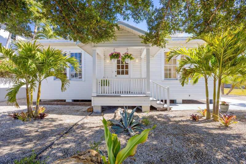 7 bedroom Single Family Residence at 260 Gilchrist Avenue, Boca Grande, Boca Grande — photo 1