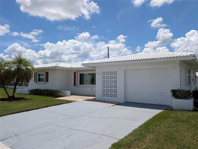 2 bedroom Single Family Residence at 10188 45th Street #2, Mainlands Of Tamarac By The Gulf Two Condo, Pinellas Park — photo 1