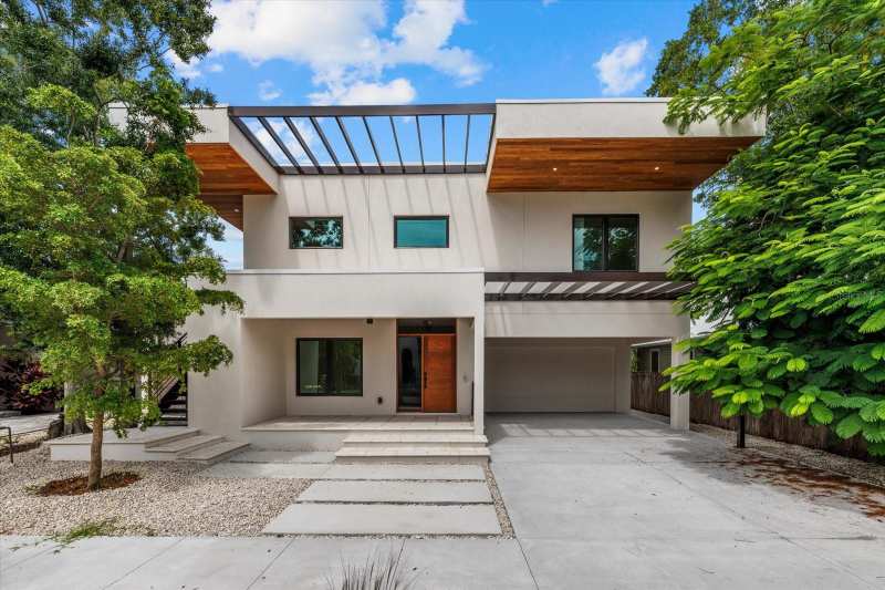 4 bedroom Single Family Residence at 1675 5th Street, Central Park Sub, Sarasota — photo 1