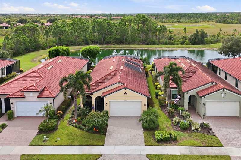 2 bedroom Single Family Residence at 10441 Crooked Creek Drive, Sarasota National Ph 1A, Venice — photo 1