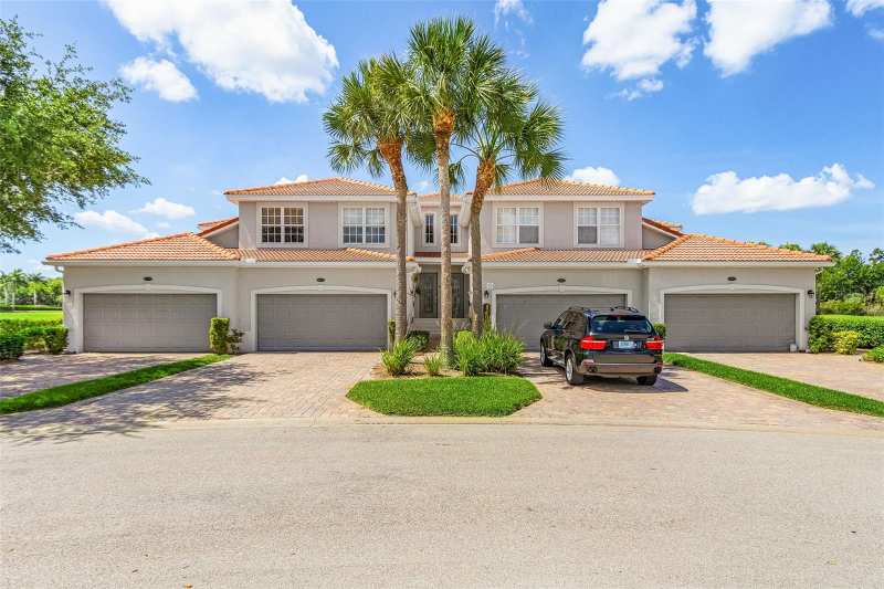 3 bedroom Townhouse at 14081 Black Beauty Drive #1111, Heritage Landing Golf And Country Club, Punta Gorda — photo 1