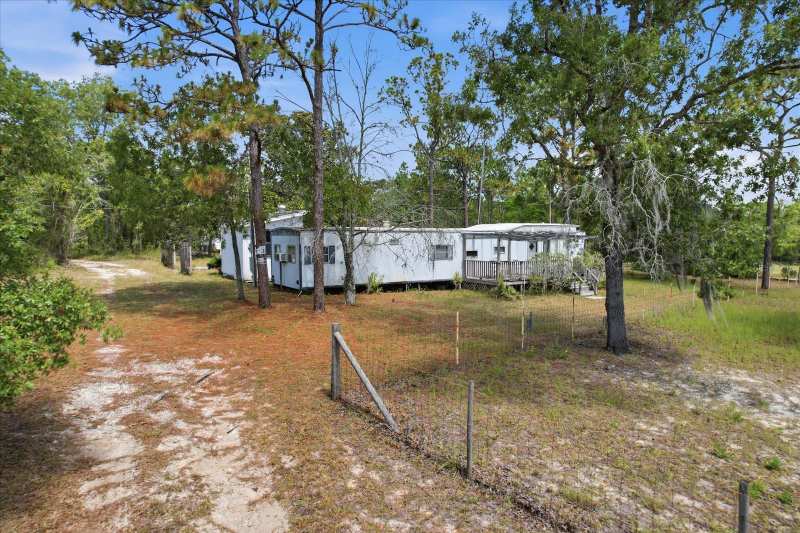 2 bedroom Mobile Home at 4675 W Roses Court, Green Acres Cardinal Street Ar-5605, Homosassa — photo 1