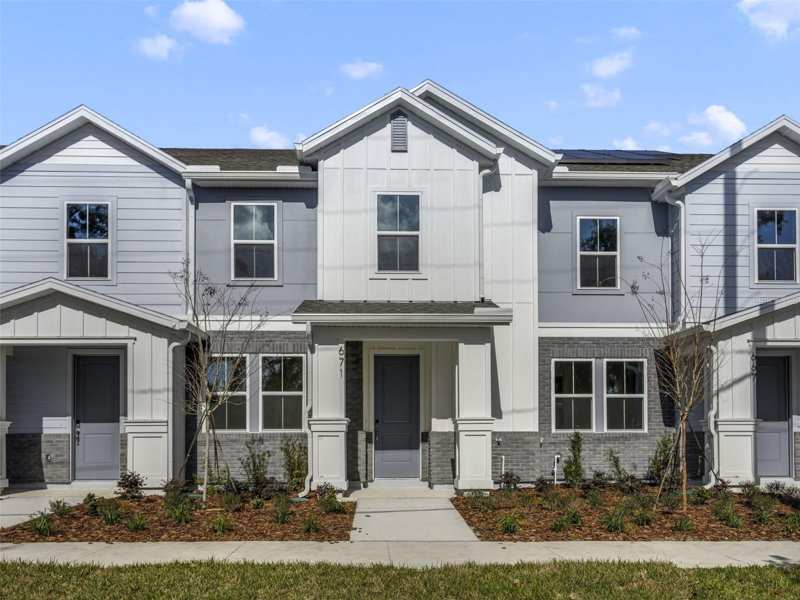 3 bedroom Townhouse at 671 Clark Street, Aulin Square, Oviedo — photo 1