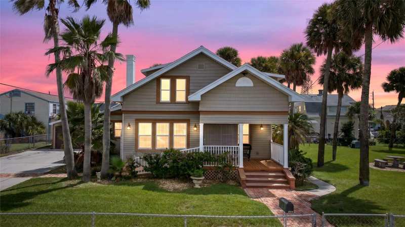 3 bedroom Single Family Residence at 409 S Grandview Avenue, Marshall Park Daytona Beach, Daytona Beach — photo 1