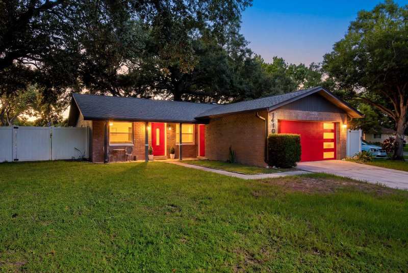 3 bedroom Single Family Residence at 1410 Vale Court, Pipers Glen, Dunedin — photo 1