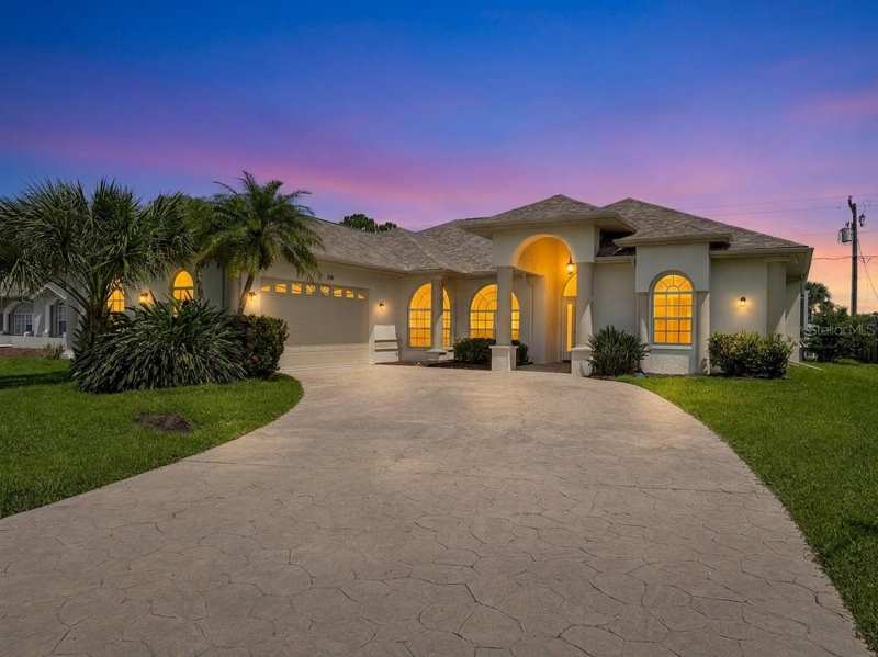 4 bedroom Single Family Residence at 316 Orlando Boulevard, Port Charlotte Sec 015, Port Charlotte — photo 1
