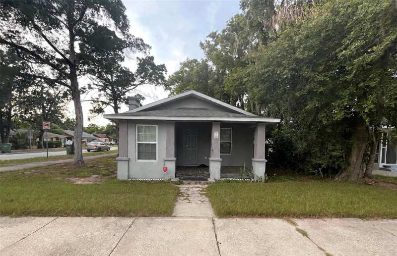 2 bedroom Single Family Residence at 1712 W Main Street, Leesburg Realty Companys Add, Leesburg — photo 1