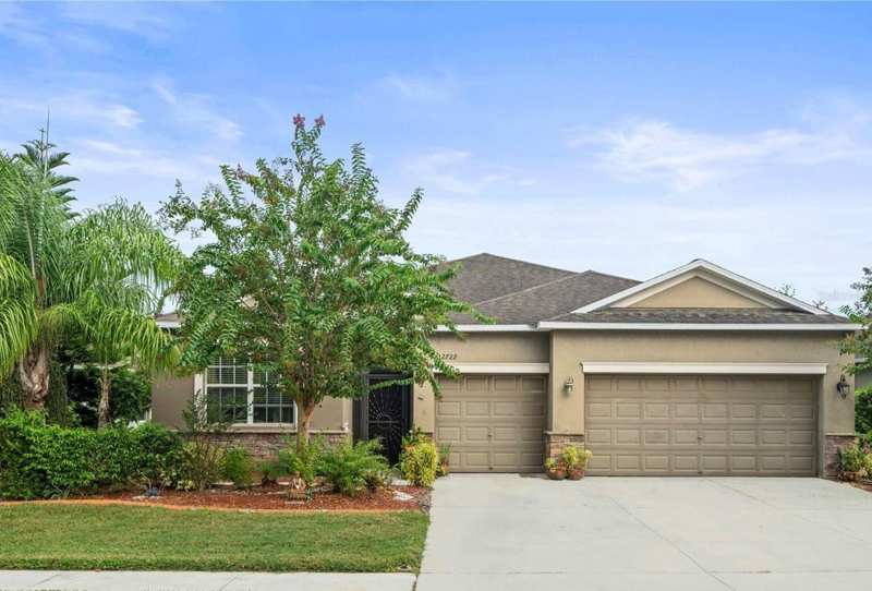 4 bedroom Single Family Residence at 12722 Drakefield Drive, Deerfield Lakes, Spring Hill — photo 1
