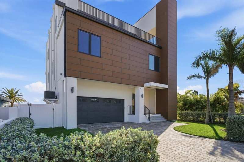 4 bedroom Single Family Residence at 109 Punta Vista Drive, Punta Vista Bennett Beach, St Pete Beach — photo 1