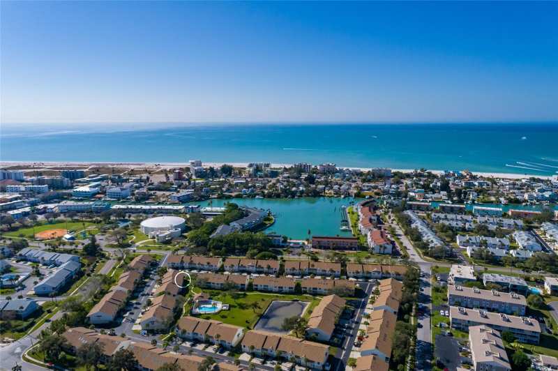 2 bedroom Townhouse at 216 Sun Vista Ct S, Sun Ketch II Condo, Treasure Island — photo 1