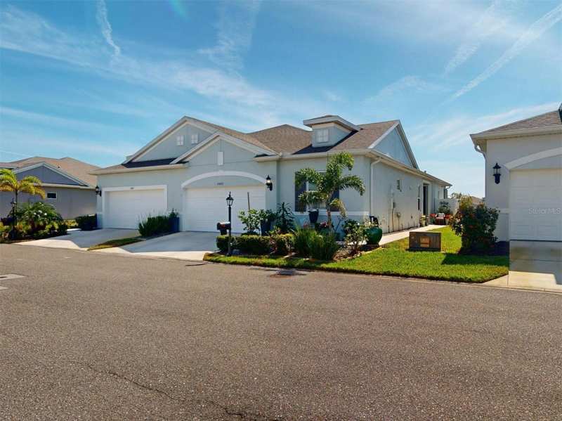 2 bedroom Villa at 24313 Westgate Boulevard, Kings Gate Ph 8, Port Charlotte — photo 1