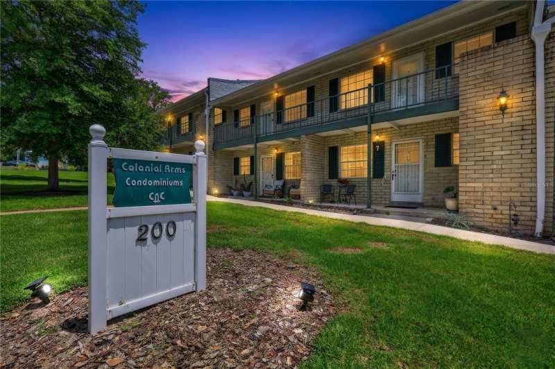 1 bedroom Condominium at 200 E 10th Avenue #8, Mount Dora Colonial Arms Condo, Mount Dora — photo 1