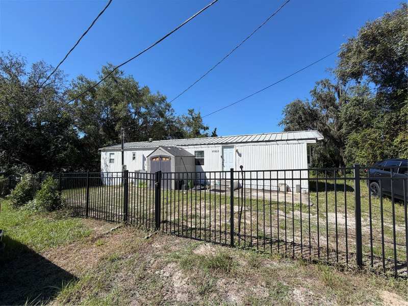 2 bedroom Manufactured Home at 17327 Trojantown Drive, Trojan Town, Spring Hill — photo 1