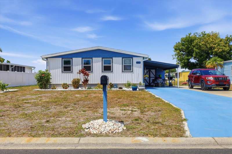 2 bedroom Manufactured Home at 6167 Oriole Boulevard, Lemon Bay Isles Ph 02, Englewood — photo 1
