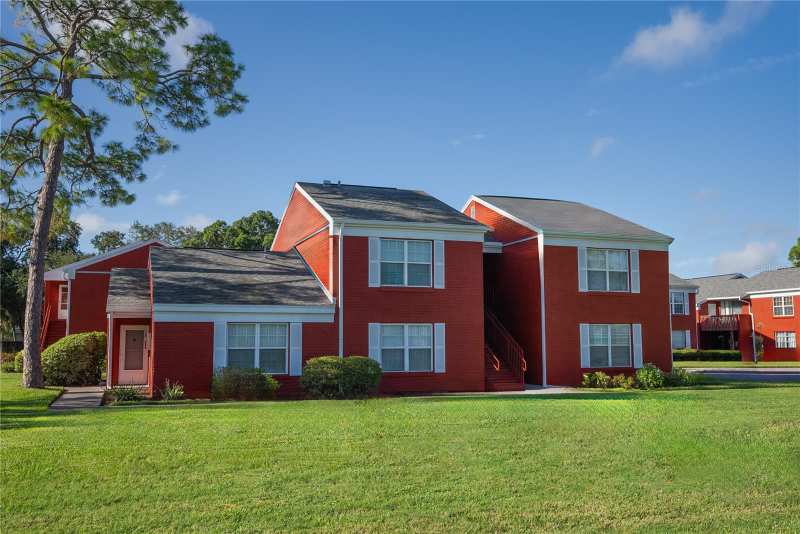 1 bedroom Condominium at 8210 12th Way #G, Williamsburg Condo, St Petersburg — photo 1