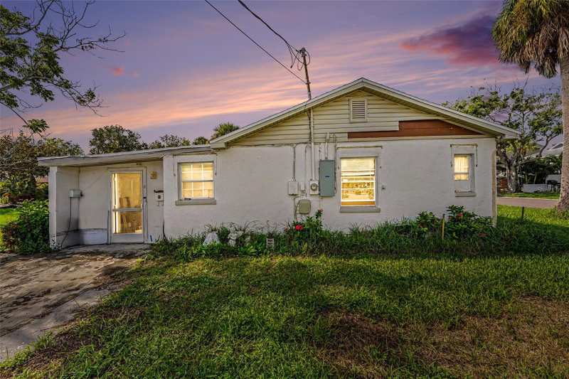 1 bedroom Single Family Residence at 1811 2nd Street, Indian Beach Re-Revised, Indian Rocks Beach — photo 1