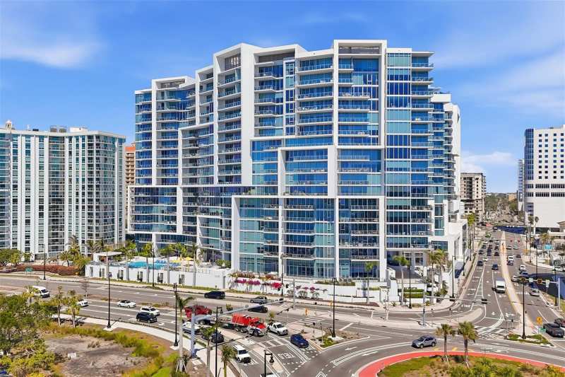 2 bedroom Condominium at 1155 N Gulfstream Avenue #807, Vue Sarasota Bay, Sarasota — photo 1