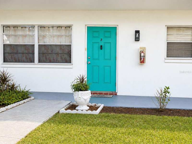 2 bedroom Condominium at 5810 21st Street #2, Town Apts Condo, St Petersburg — photo 1