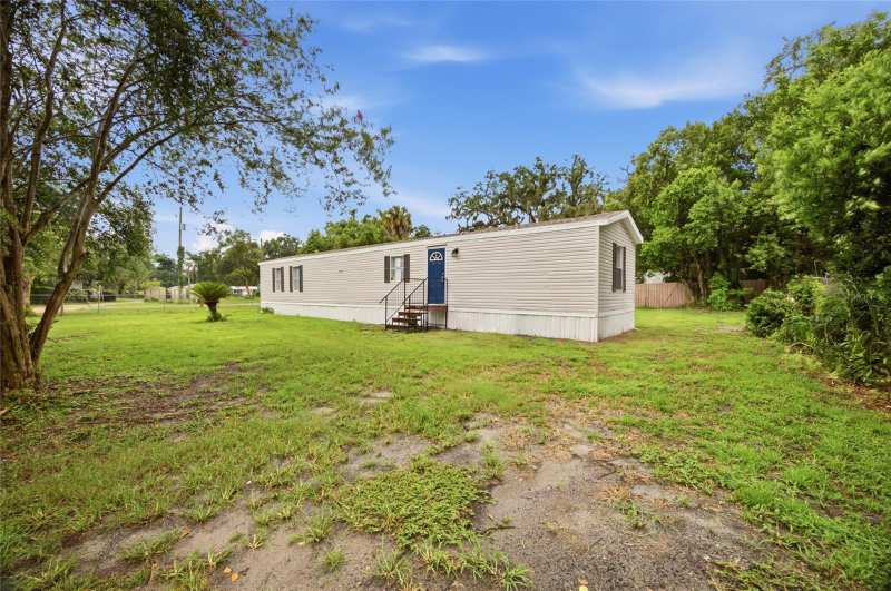 2 bedroom Manufactured Home at 11602 Lewis Avenue, Straits Sub, Thonotosassa — photo 1