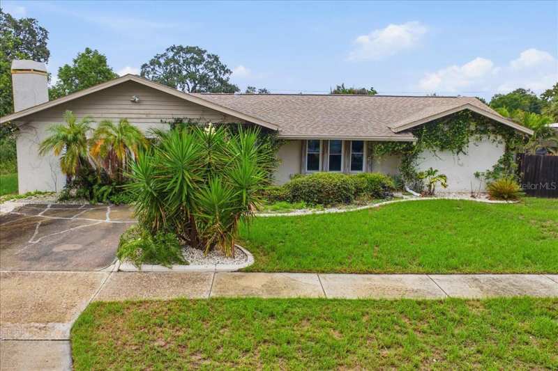 3 bedroom Single Family Residence at 1221 E Lime Street, Youngs Sub De Luxe, Tarpon Springs — photo 1