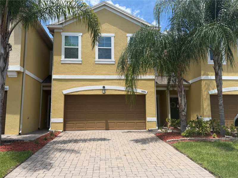 3 bedroom Townhouse at 9896 Red Eagle Drive, Econ Trls Ph 1, Orlando — photo 1