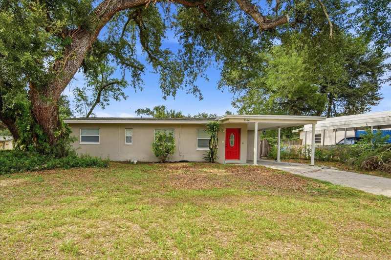 4 bedroom Single Family Residence at 7506 Coral Vine Lane, Adamo Acres Sub Unit 2, Tampa — photo 1