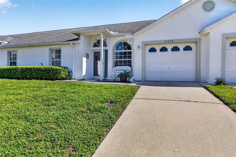 2 bedroom Villa at 4233 Avanti Circle, Villa Del Rio Unit 3, New Port Richey — photo 1