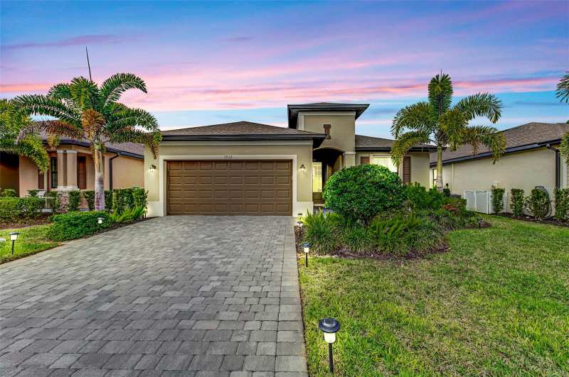 3 bedroom Single Family Residence at 1932 W Isles Road, Isles/West Port Ph II, Port Charlotte — photo 1