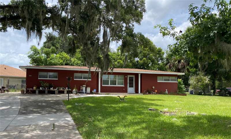 4 bedroom Single Family Residence at 1040 Hampton Road, Magnolia Terrace Unit 01, Daytona Beach — photo 1
