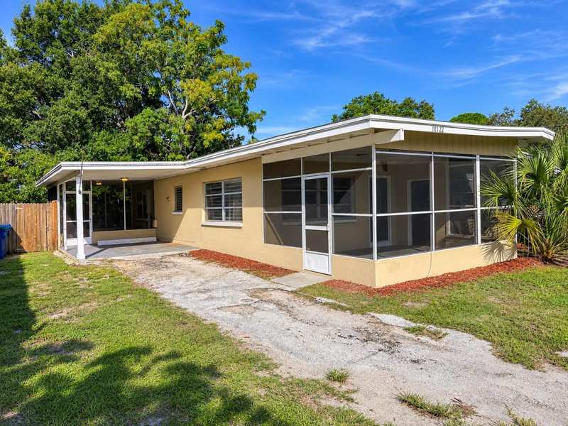 3 bedroom Single Family Residence at 10722 53rd Avenue, Oak Ridge Court, St Petersburg — photo 1