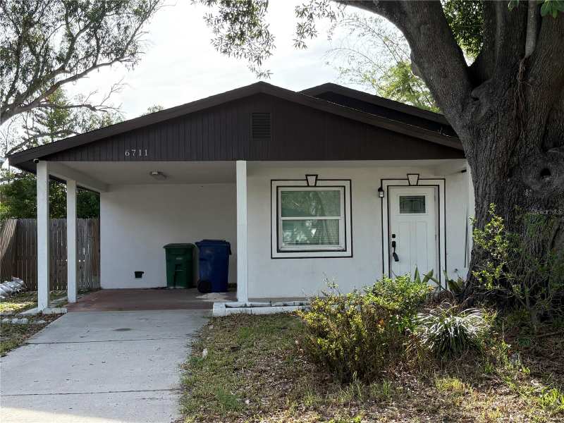 3 bedroom Single Family Residence at 6711 S Faul Street, West Port, Tampa — photo 1