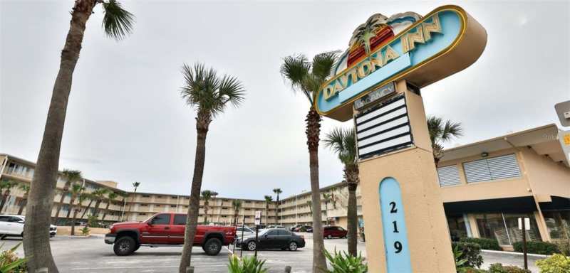 1 bedroom Condo - Hotel at 219 S Atlantic Avenue #412, Daytona Inn Beach Resort Condo Unit Cu1, Daytona Beach — photo 1