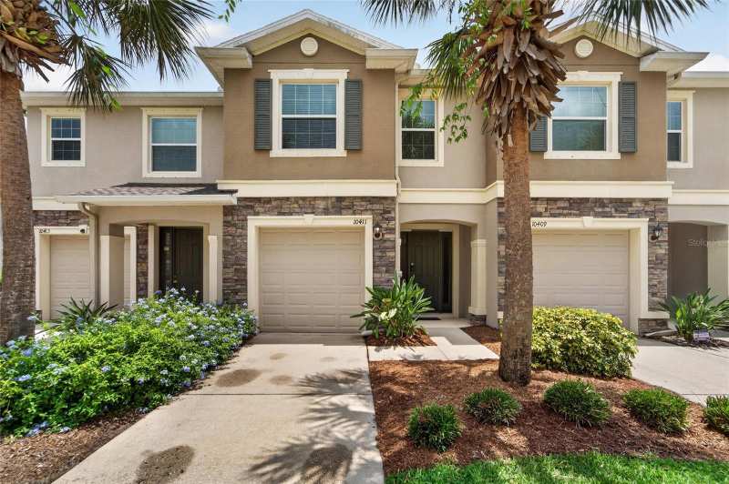 3 bedroom Townhouse at 10411 Red Carpet Court, Avelar Creek North, Riverview — photo 1