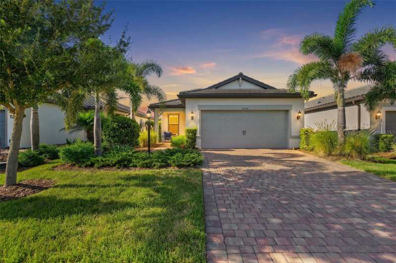 2 bedroom Single Family Residence at 17726 Northwood Place, Del Webb Ph V Subph 5A, 5B & 5C, Bradenton — photo 1