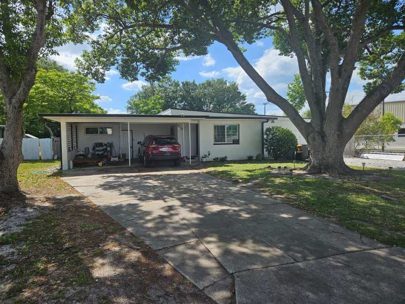5 bedroom Single Family Residence at 2800 S French Avenue, Druid Park Amd, Sanford — photo 1