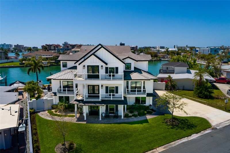 5 bedroom Single Family Residence at 5408 Pali Way, Brightwater Beach Estates, St Pete Beach — photo 1