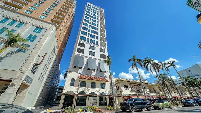 2 bedroom Condominium at 33 S Palm Avenue #904, The Demarcay, Sarasota — photo 1